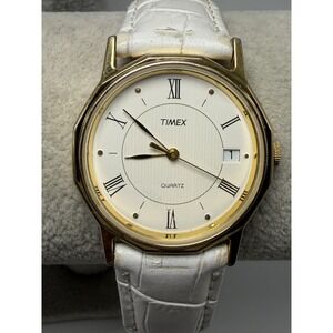 Timex Ladies Watch New Battery 1988 Vintage 31MM 8" Leather Band W Cell